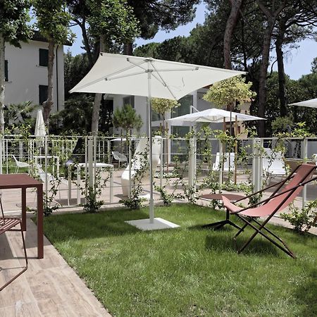 Elegance Riccione Aparthotel Eksteriør bilde