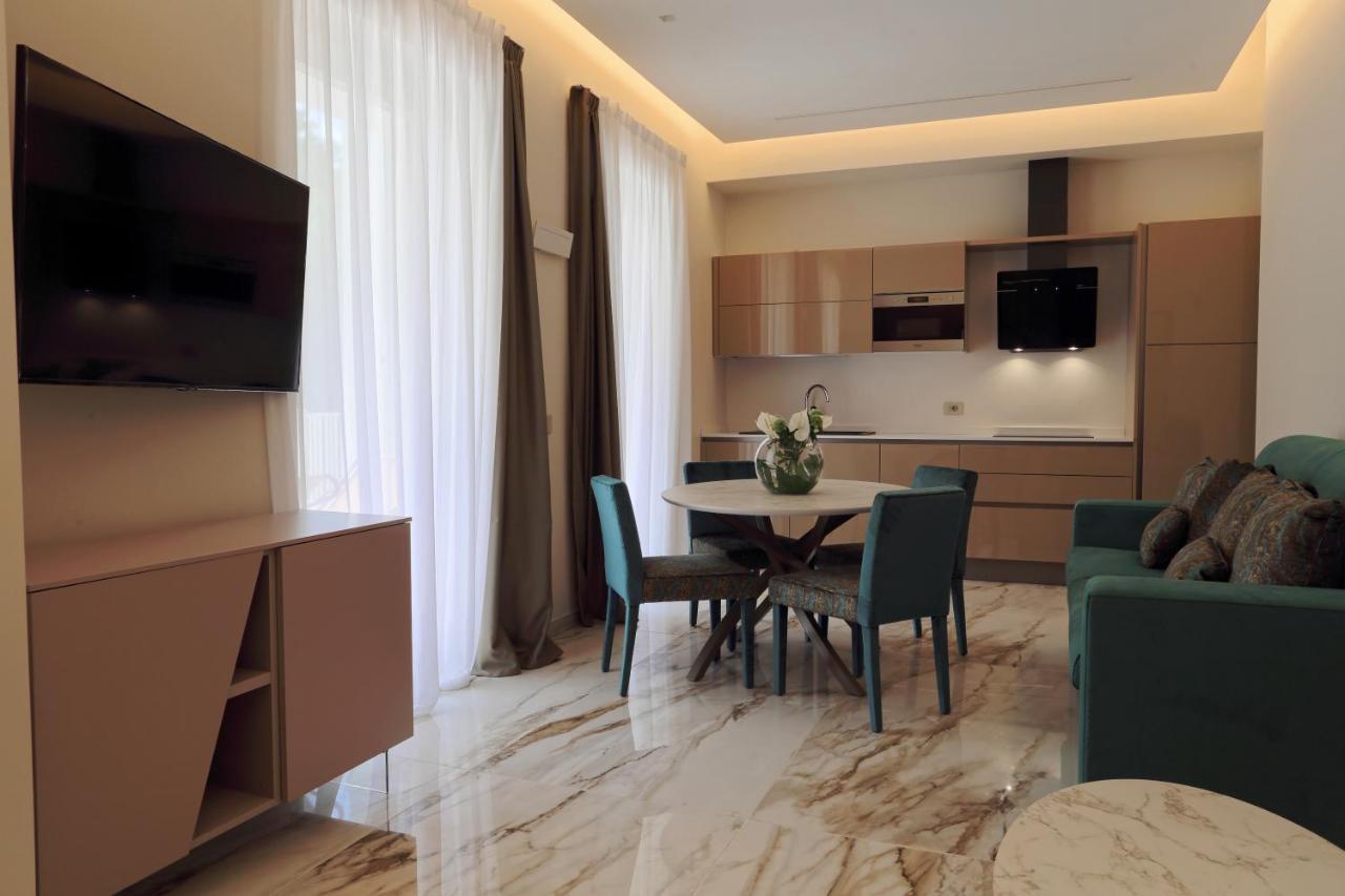 Elegance Riccione Aparthotel Eksteriør bilde
