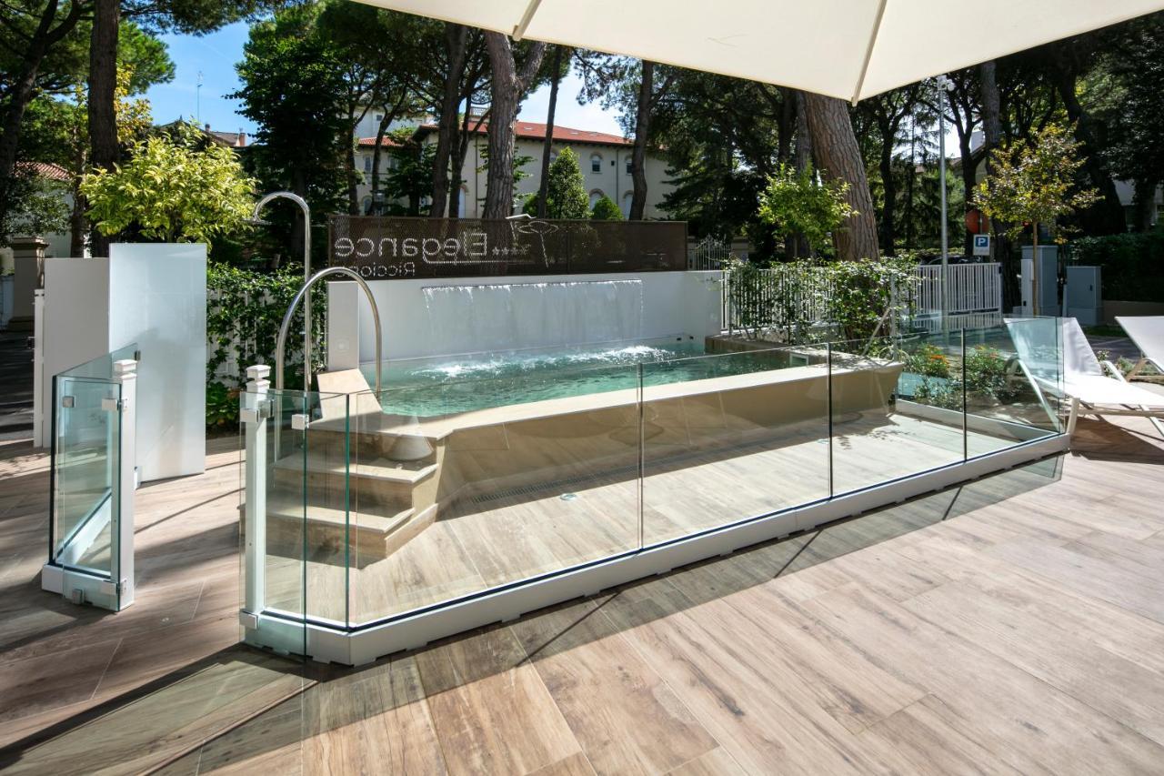 Elegance Riccione Aparthotel Eksteriør bilde