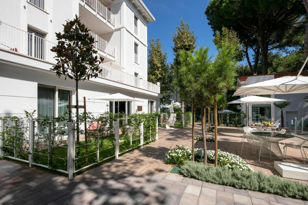 Elegance Riccione Aparthotel Eksteriør bilde